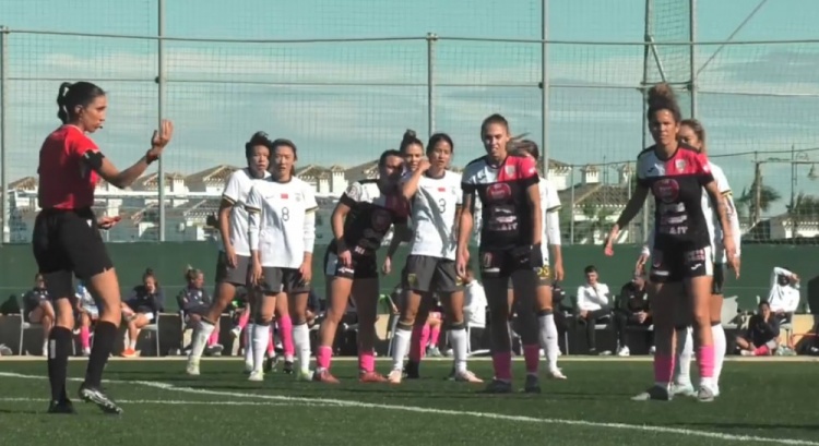  唐佳麗梅開二度、邵子欽破門，中國女足3-2擊敗Alhama俱樂部女足
