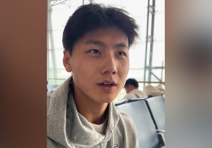  為何半場過后不久被換下？毛偉杰：兩條腿特別緊，李導(dǎo)怕我受傷
