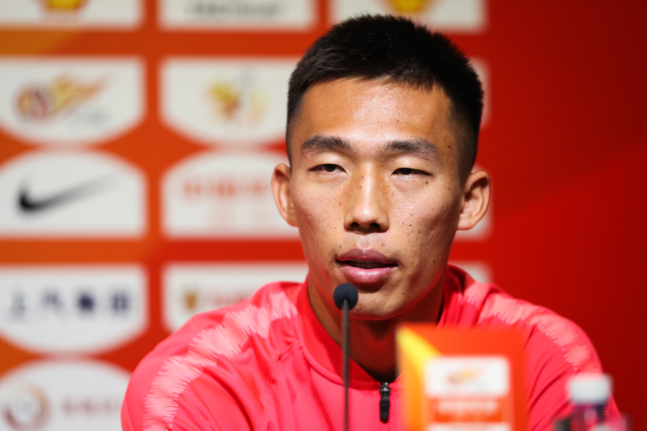  東體：劉小龍已前往西海岸報到 大連方面一直對劉祝潤、賀慣有意
