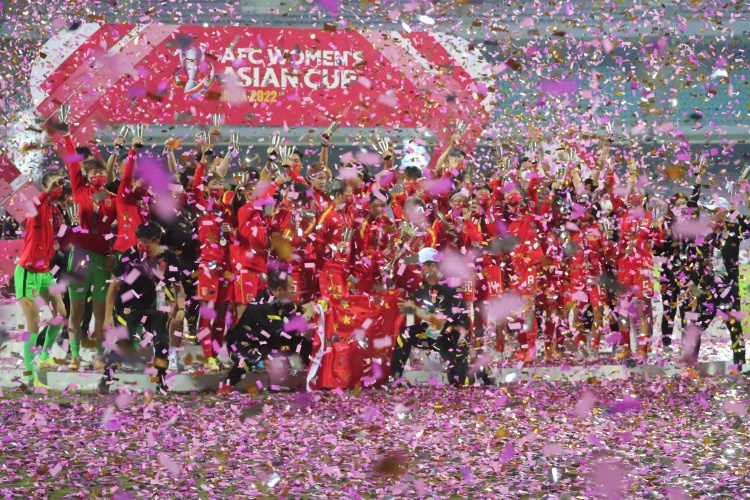  中國女足亞洲杯奪冠三周年！決賽3-2逆轉(zhuǎn)韓國，時隔16年再登頂