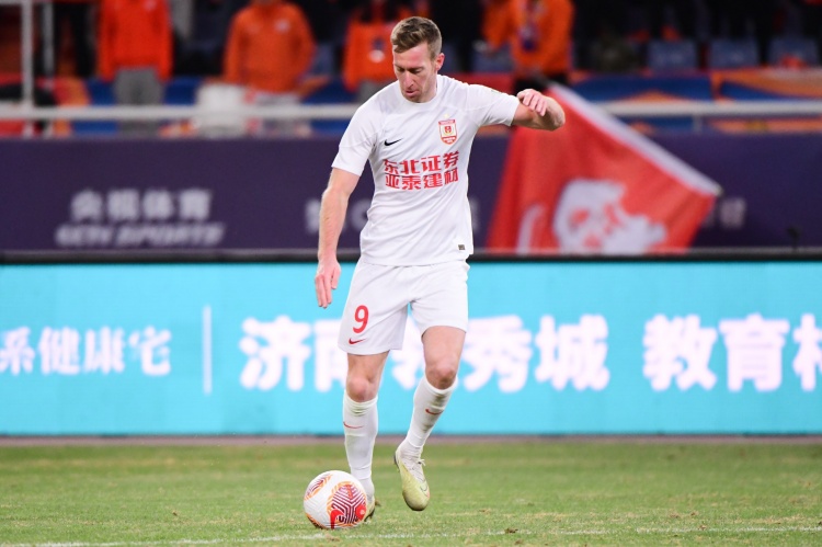  熱身賽：長春亞泰2-1青島海牛 貝里奇、奧莫伊胡安弗破門???