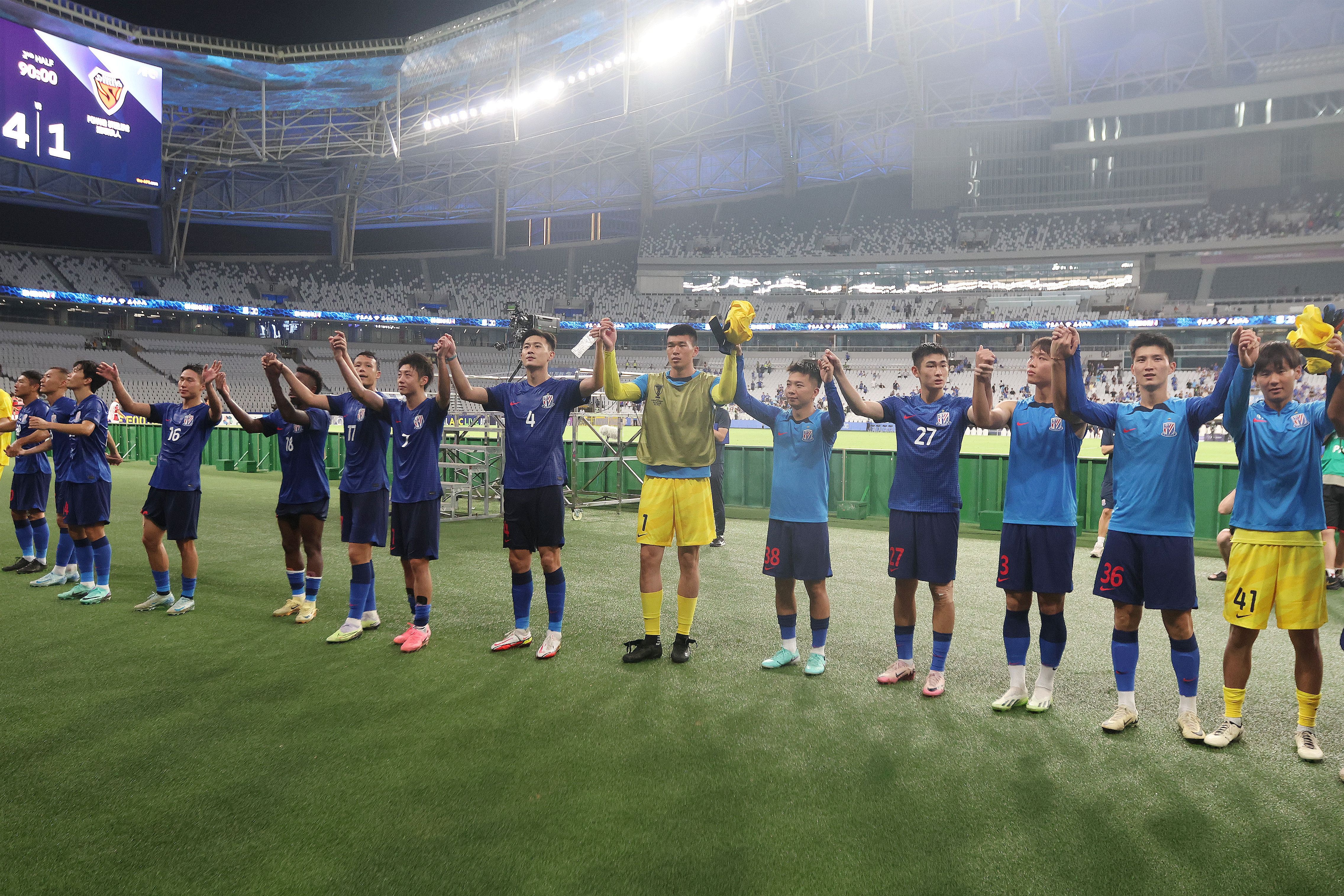  記者：我們跟日本足球有全方位差距，客戰(zhàn)日本球隊0勝絕非偶然